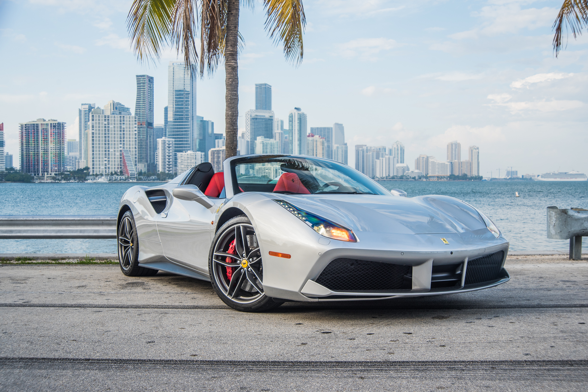 Ferrari 488 Spider Silver - Image 1