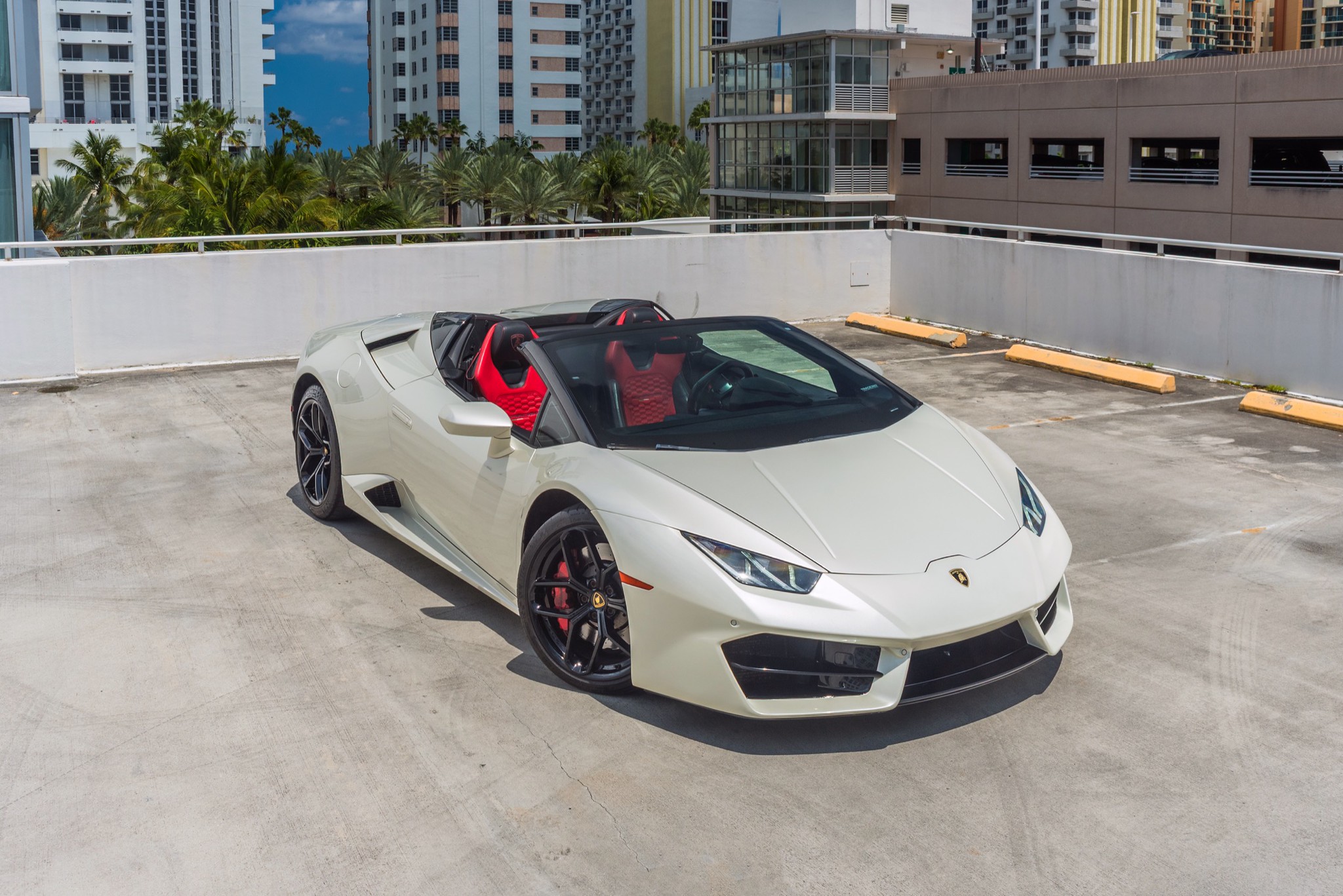 Lamborghini Huracan Spyder White/Red