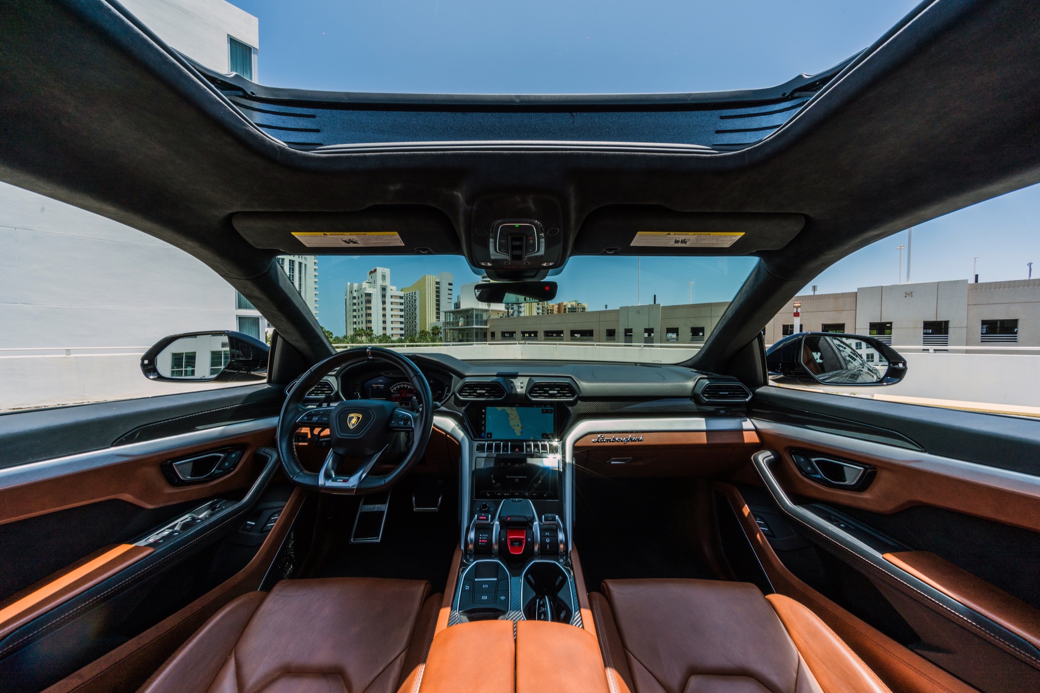 Lamborghini Urus Grey/Brown