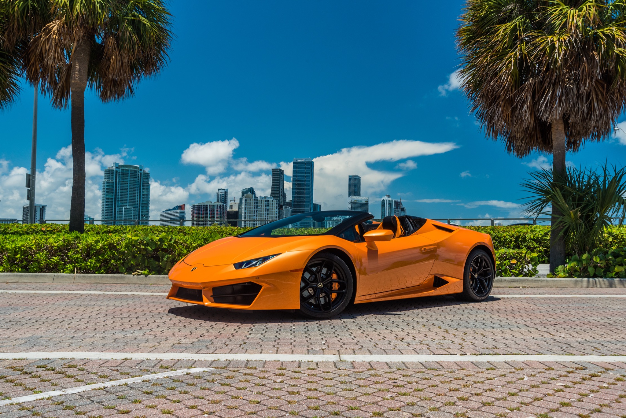 Lamborghini Huracan Spyder Orange/Black