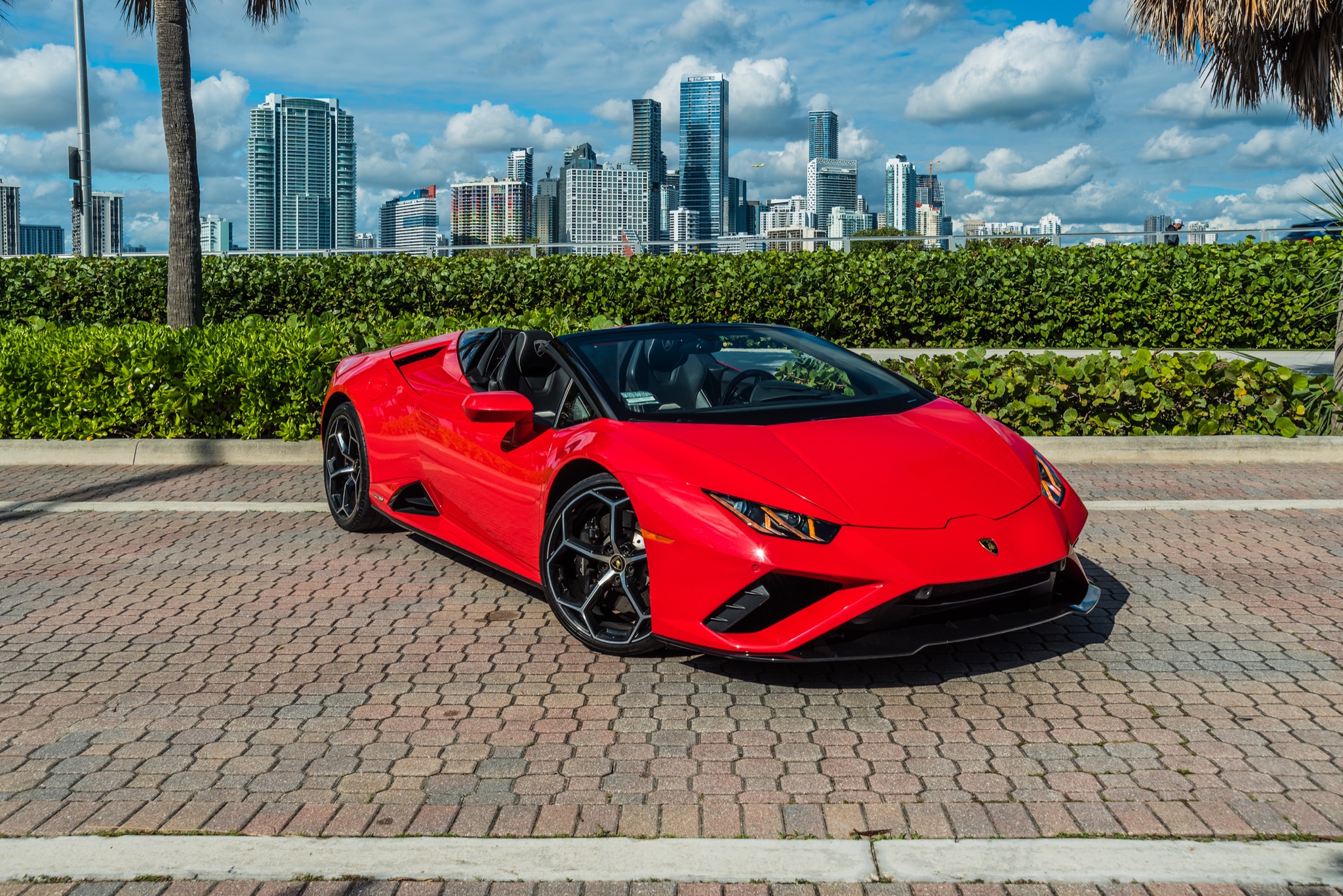 Lamborghini Huracan Evo Spyder Red - Image 1