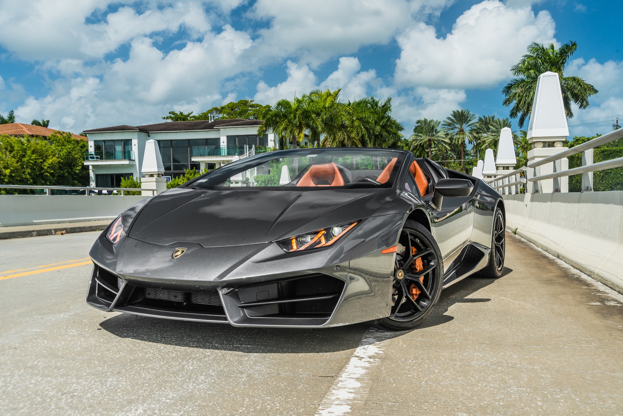 Lamborghini Huracan Spyder Grey