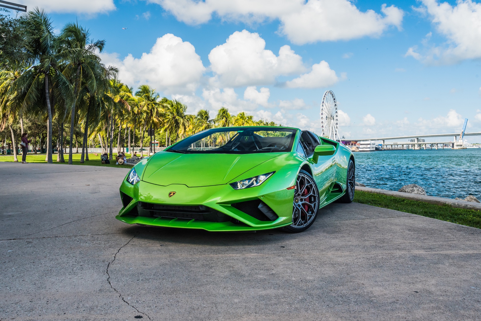 Lamborghini Huracan Evo Spyder Green/Black - Image 1