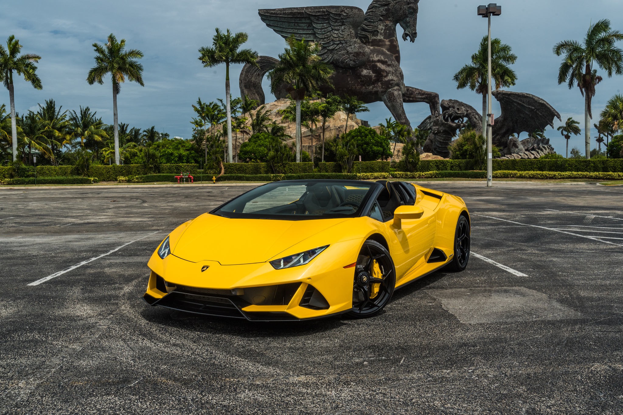 Lamborghini Huracan Evo Giallo Inti - Image 1