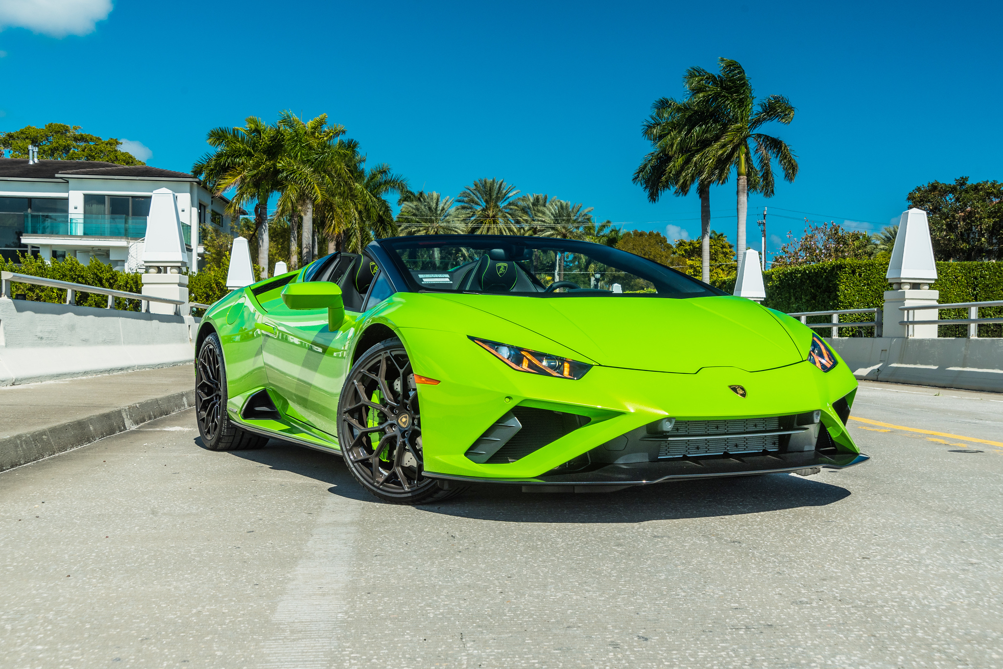 Lamborghini Huracan Evo Spyder Green - Image 1