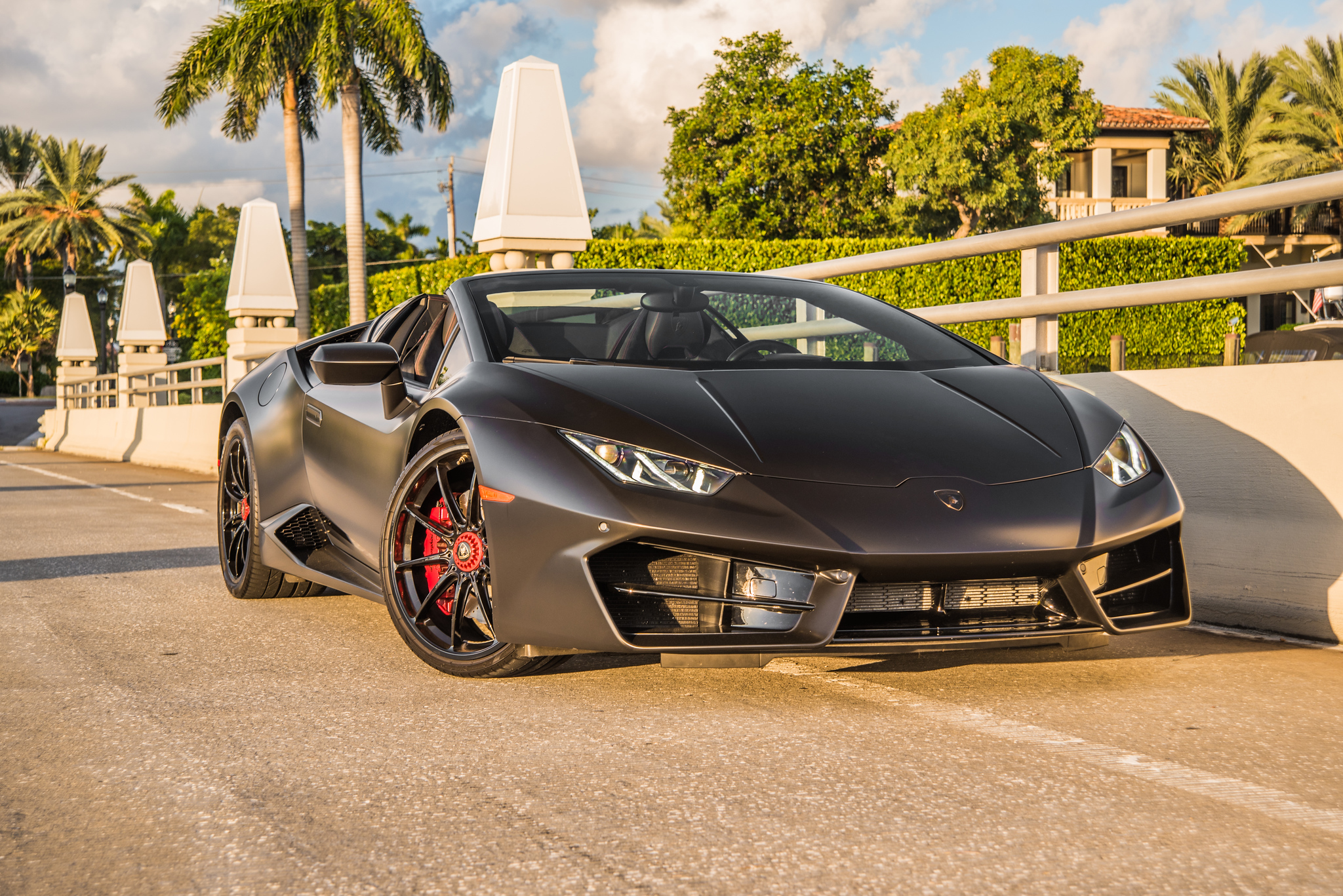 Lamborghini Huracan Black - Image 1