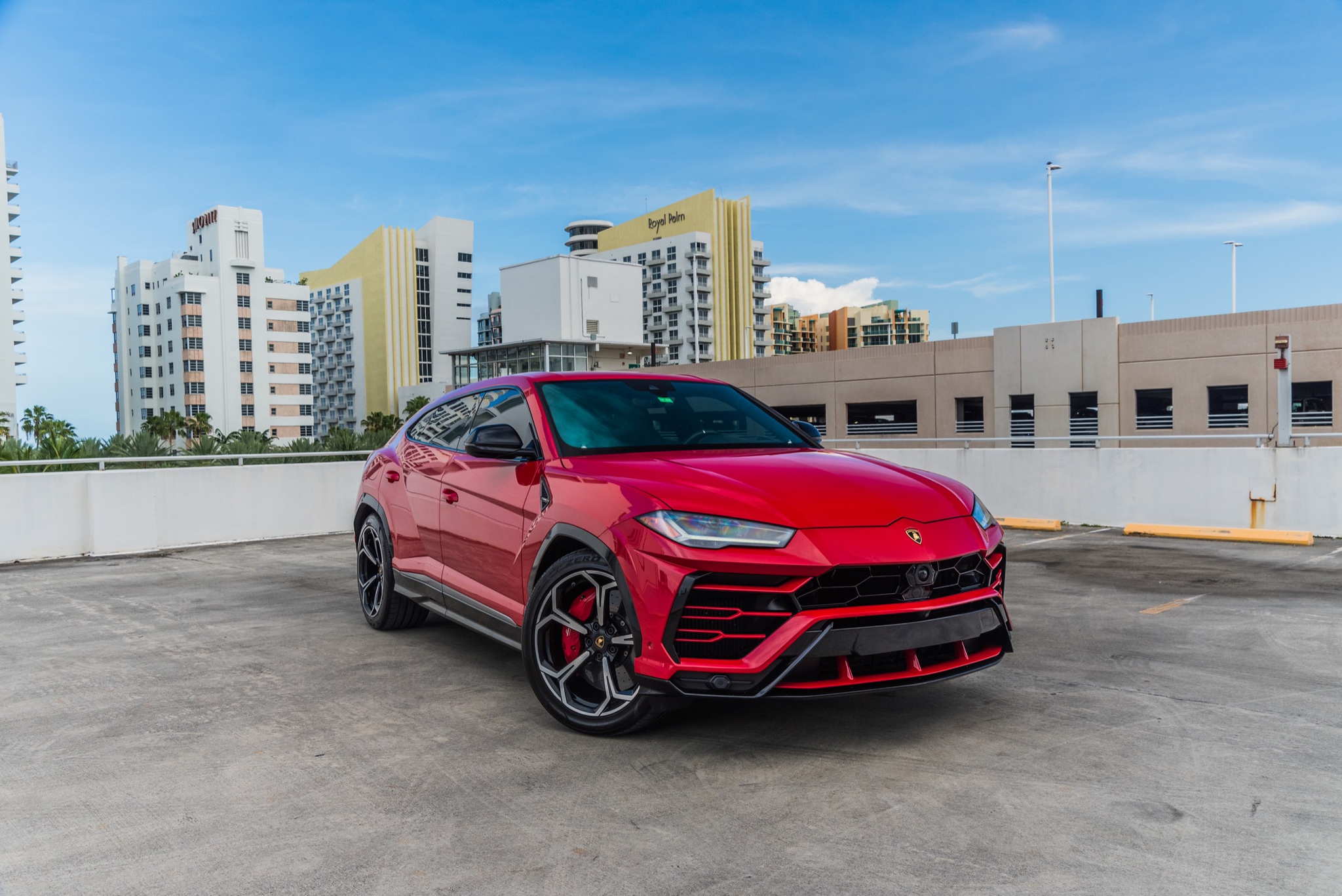 Lamborghini Urus Red