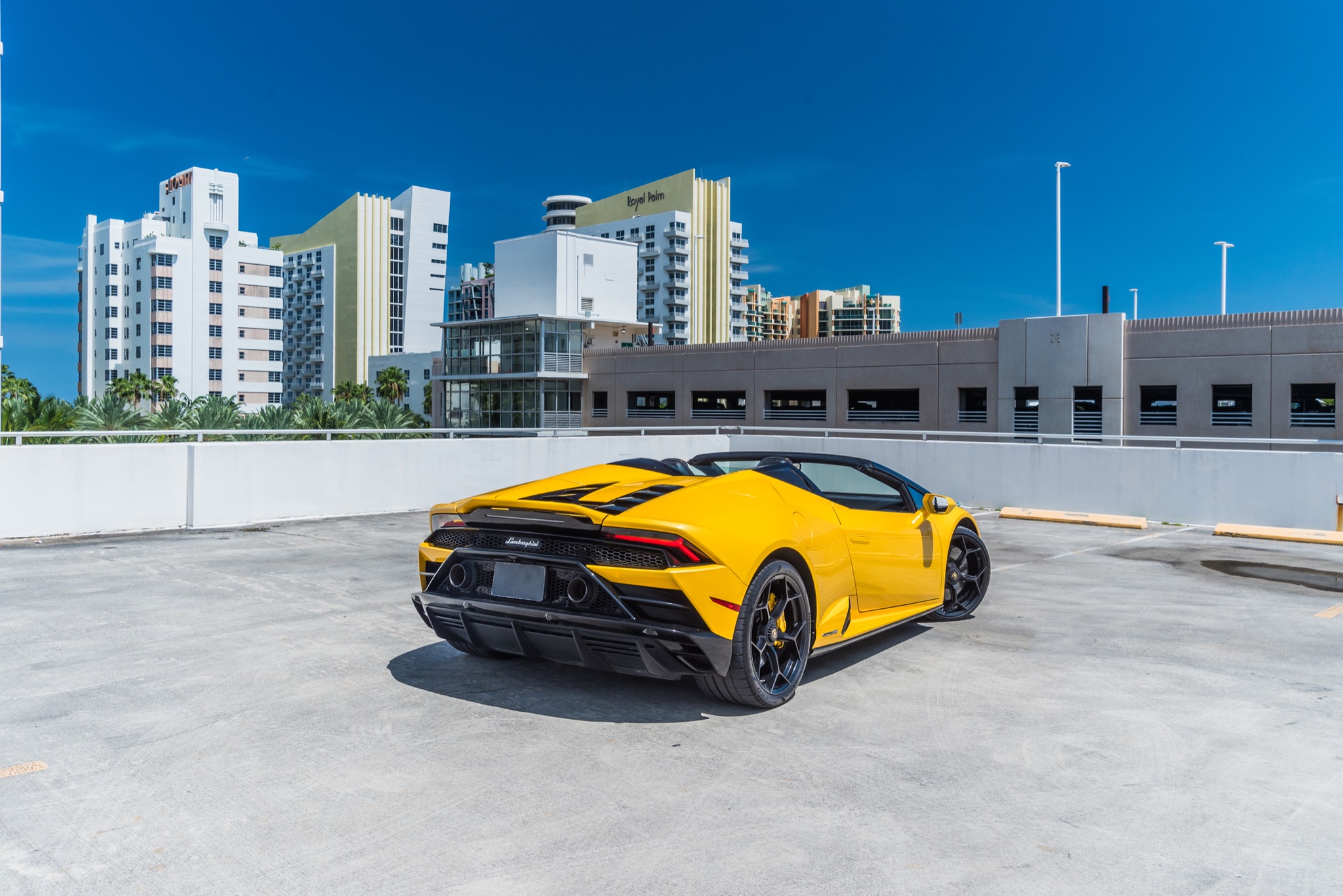 Lamborghini Huracan Yellow