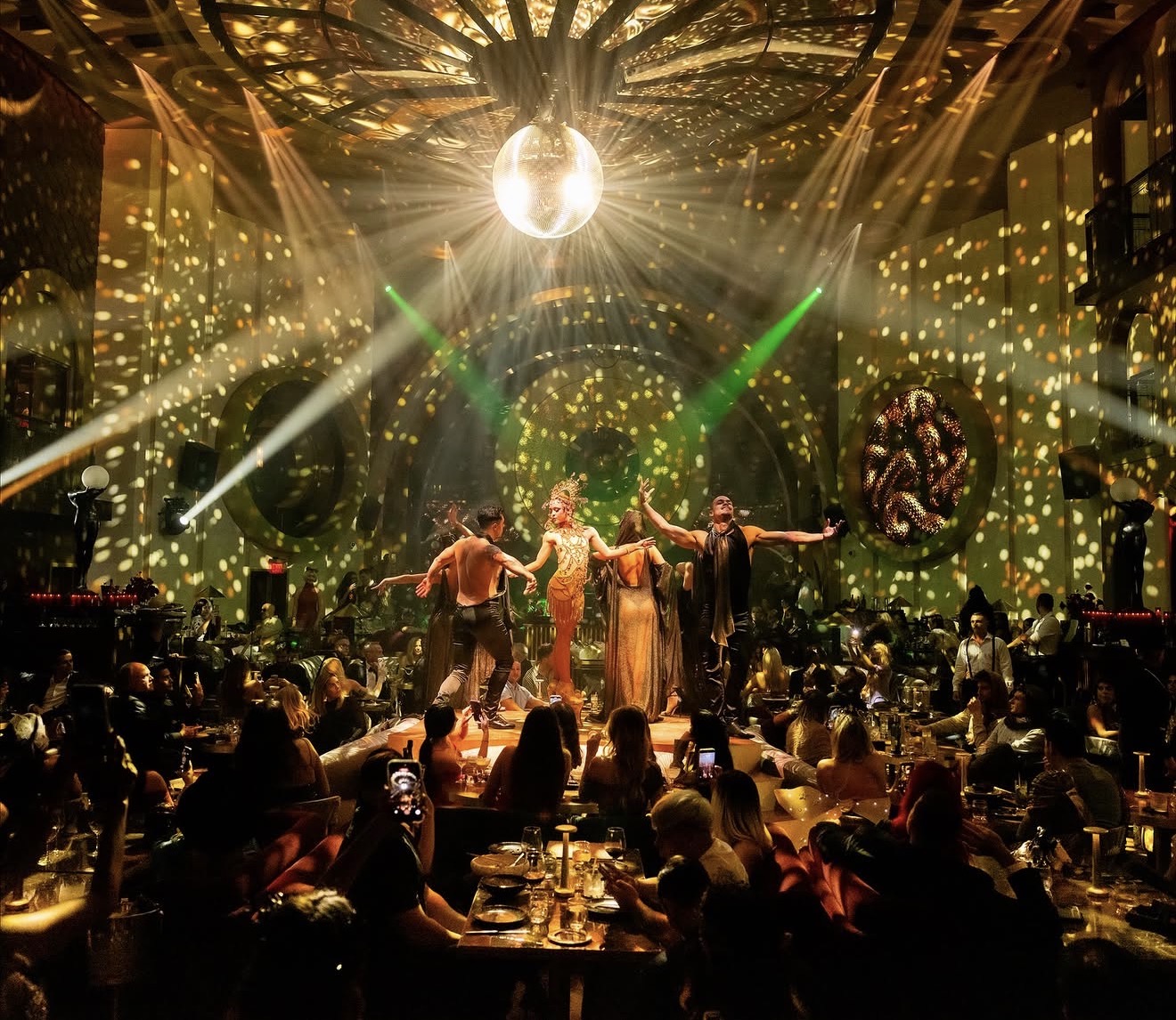 Queen Restaurant & Lounge Miami Miami 4